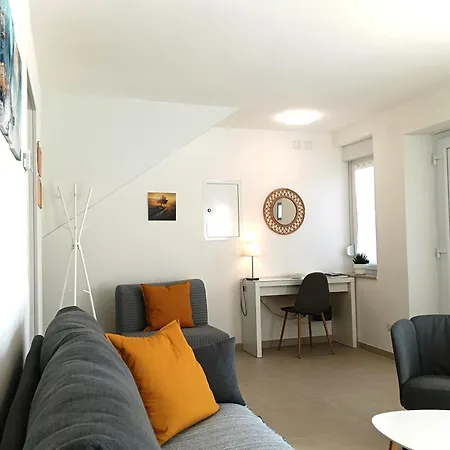 Casa Di Anna - Terrazza, E Relax Ai Piedi Del Monte Quarin *